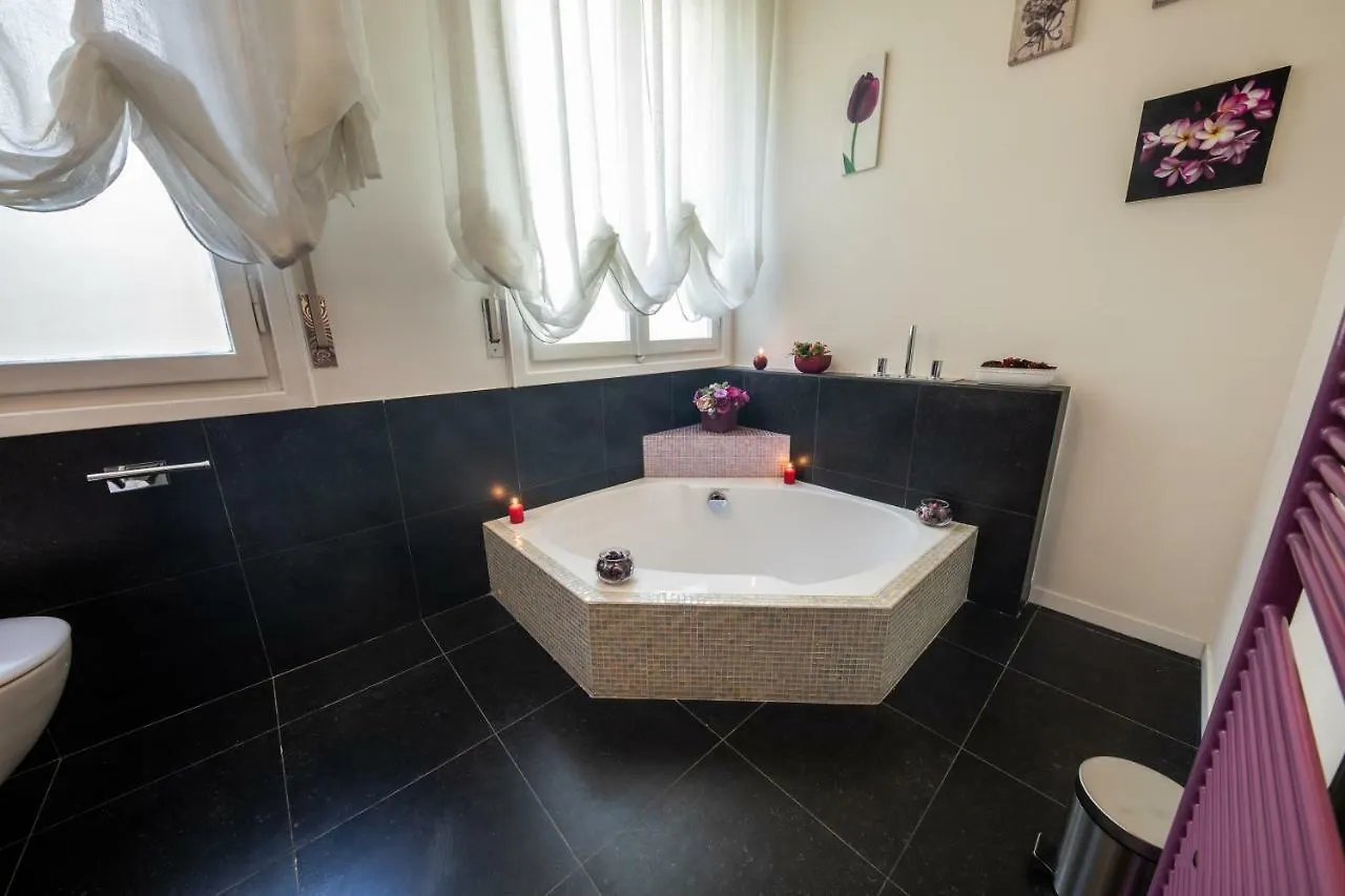 Gæstehus 6 A 2 Passi Hotel Bologna Italien