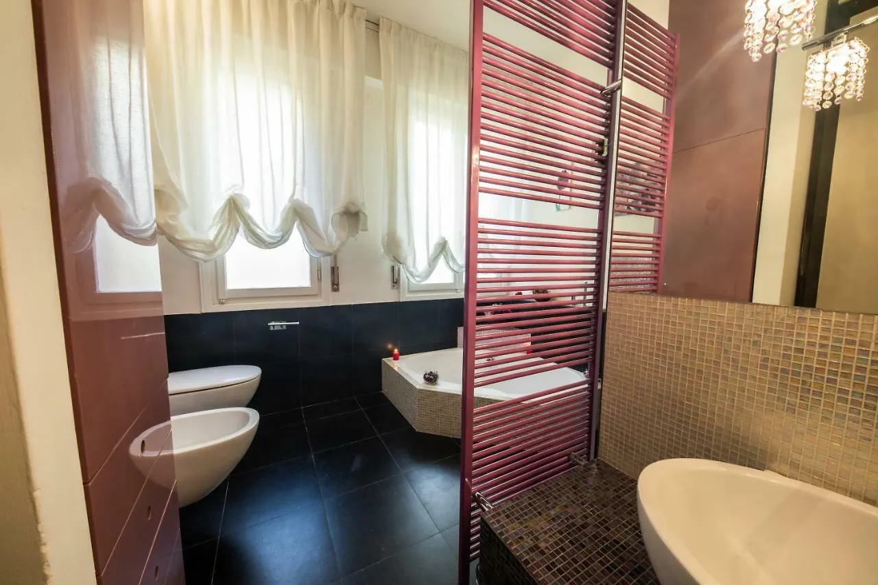 6 A 2 Passi Hotel Bologna Gæstehus